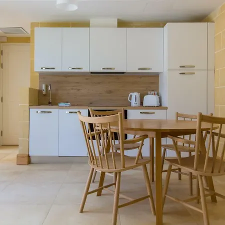 Semesteranläggning (resort) Centre 3*