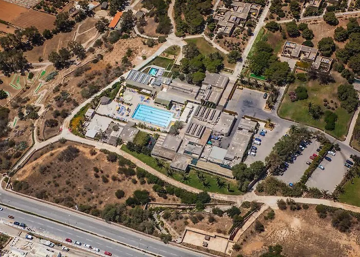 ميليها هوليداي سنتر منتجع المليحة