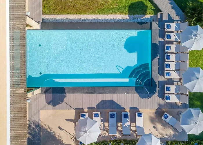 ميليها هوليداي سنتر 3*