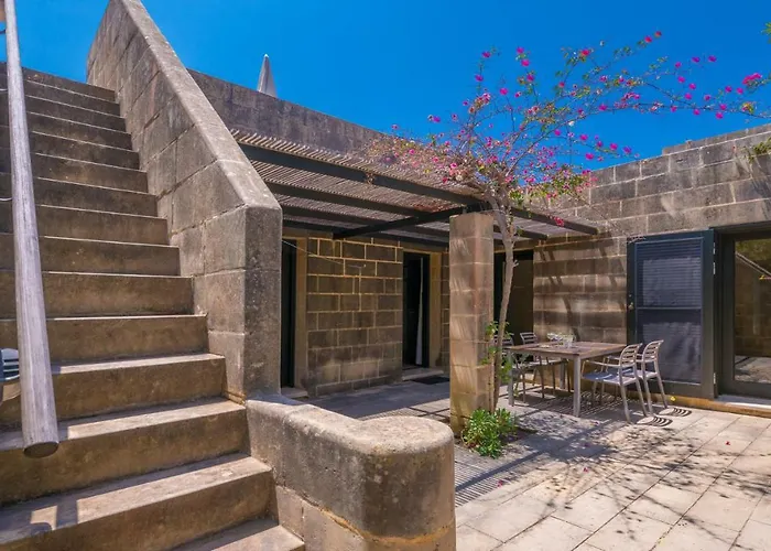 ميليها هوليداي سنتر